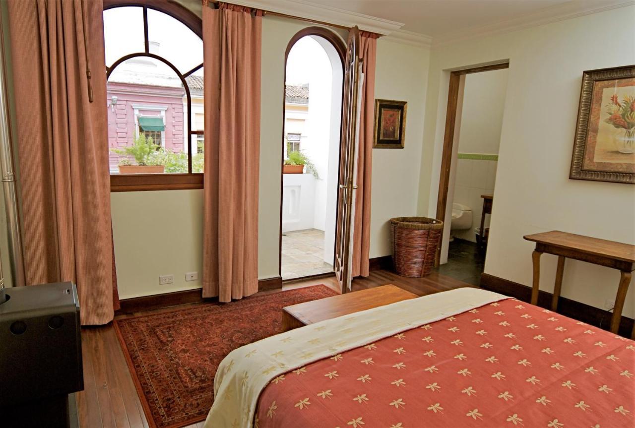 Boutique Hotel Casa Foch Quito Extérieur photo