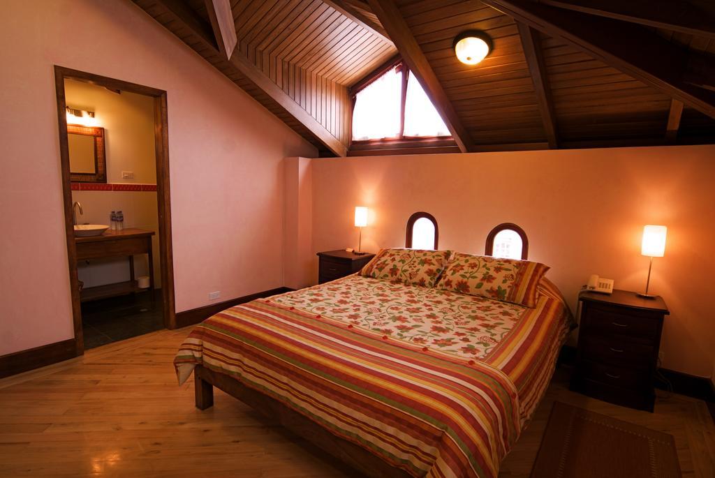 Boutique Hotel Casa Foch Quito Extérieur photo