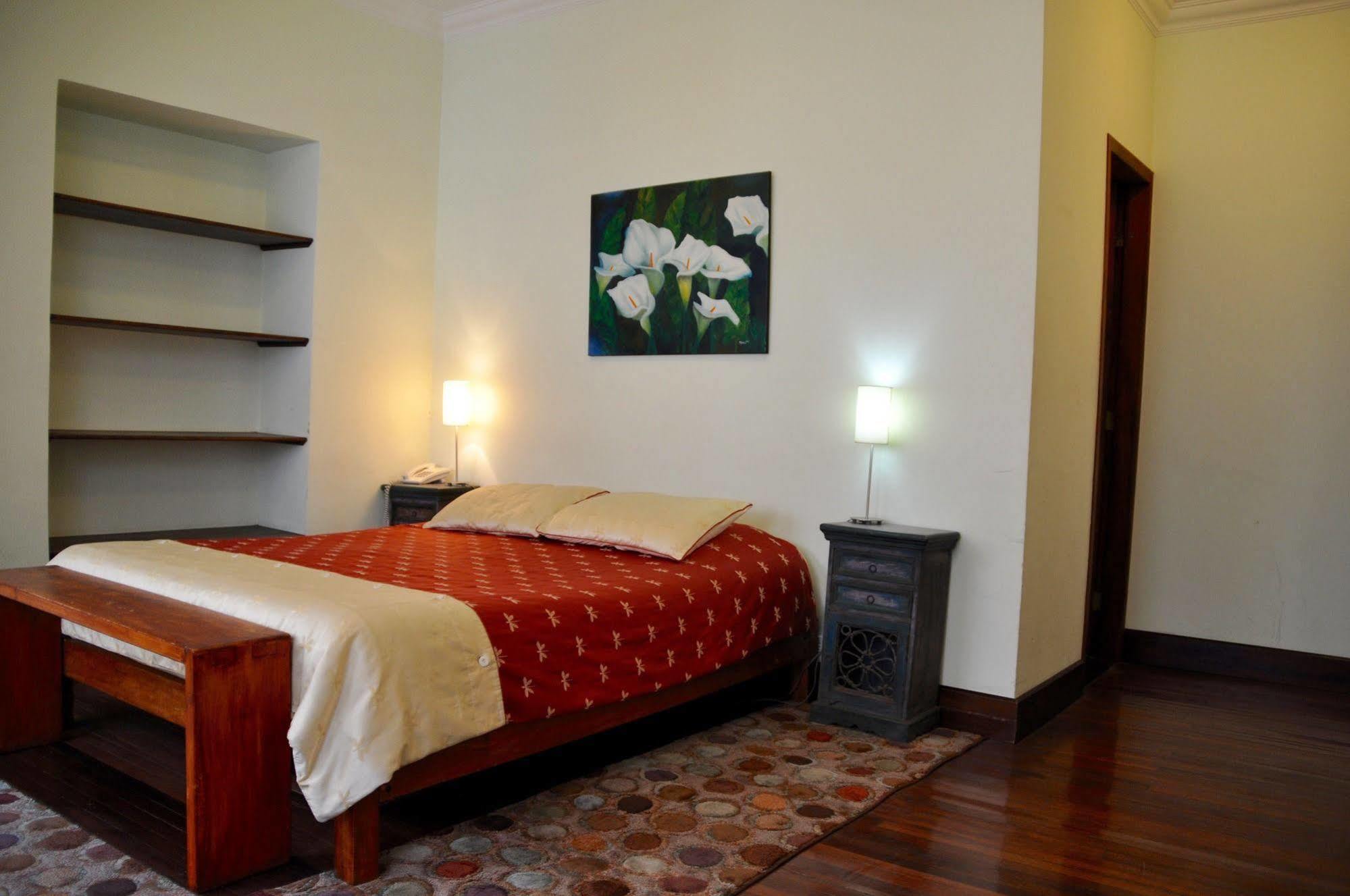 Boutique Hotel Casa Foch Quito Extérieur photo
