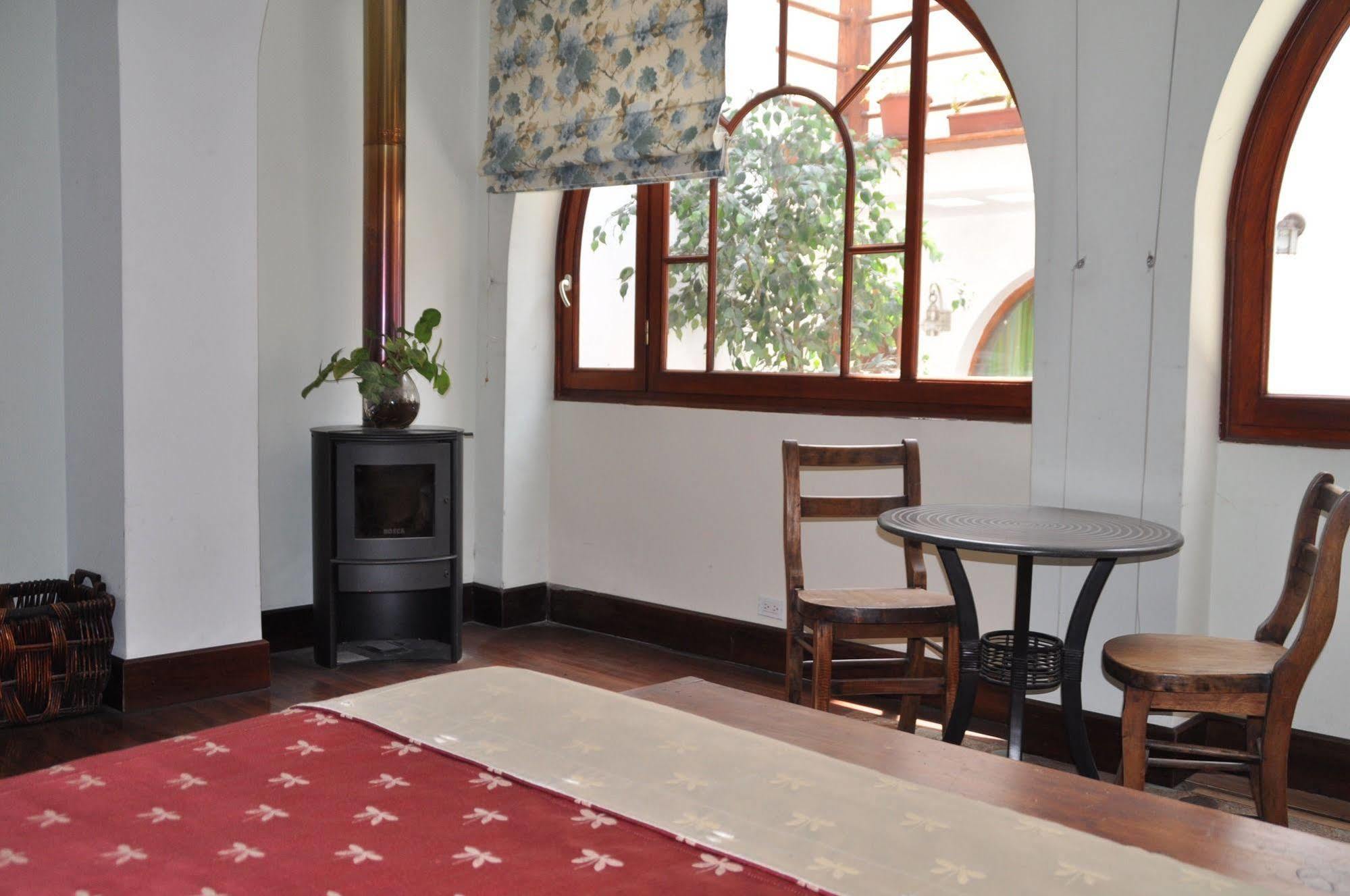 Boutique Hotel Casa Foch Quito Extérieur photo