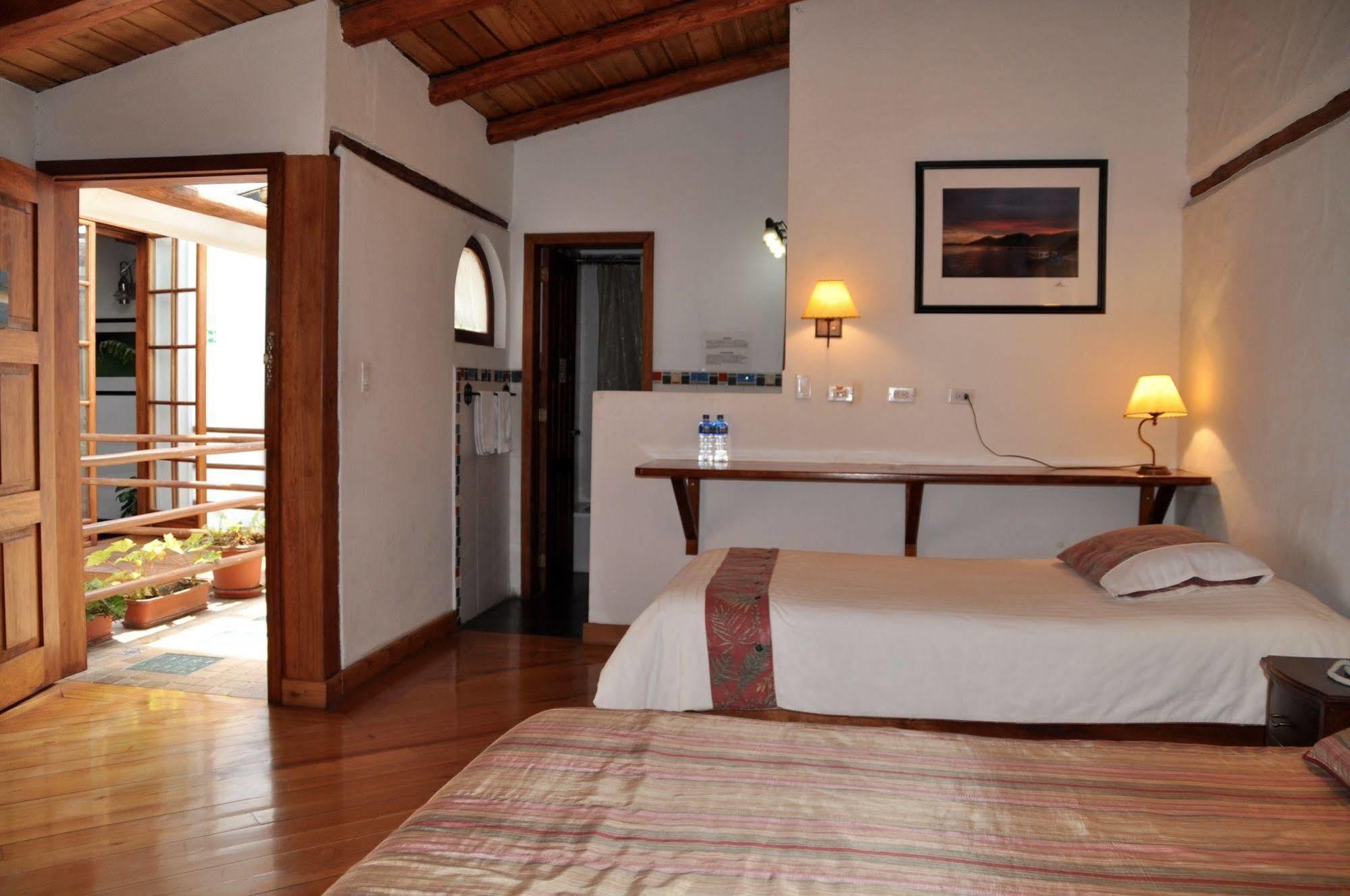 Boutique Hotel Casa Foch Quito Extérieur photo