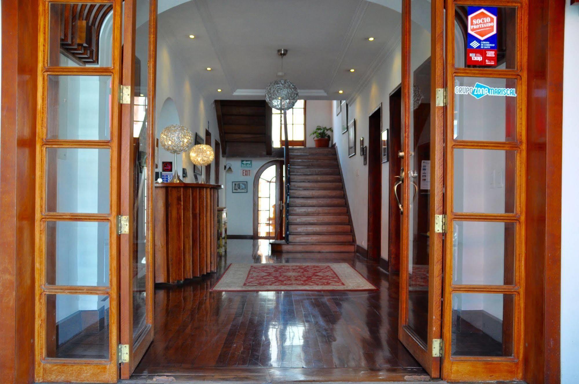 Boutique Hotel Casa Foch Quito Extérieur photo