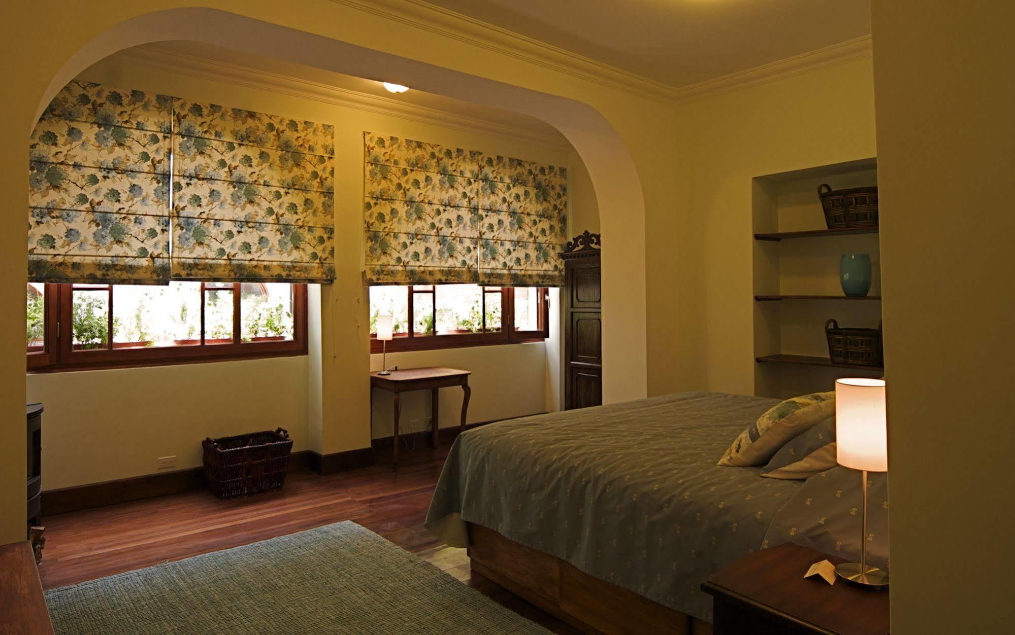 Boutique Hotel Casa Foch Quito Extérieur photo