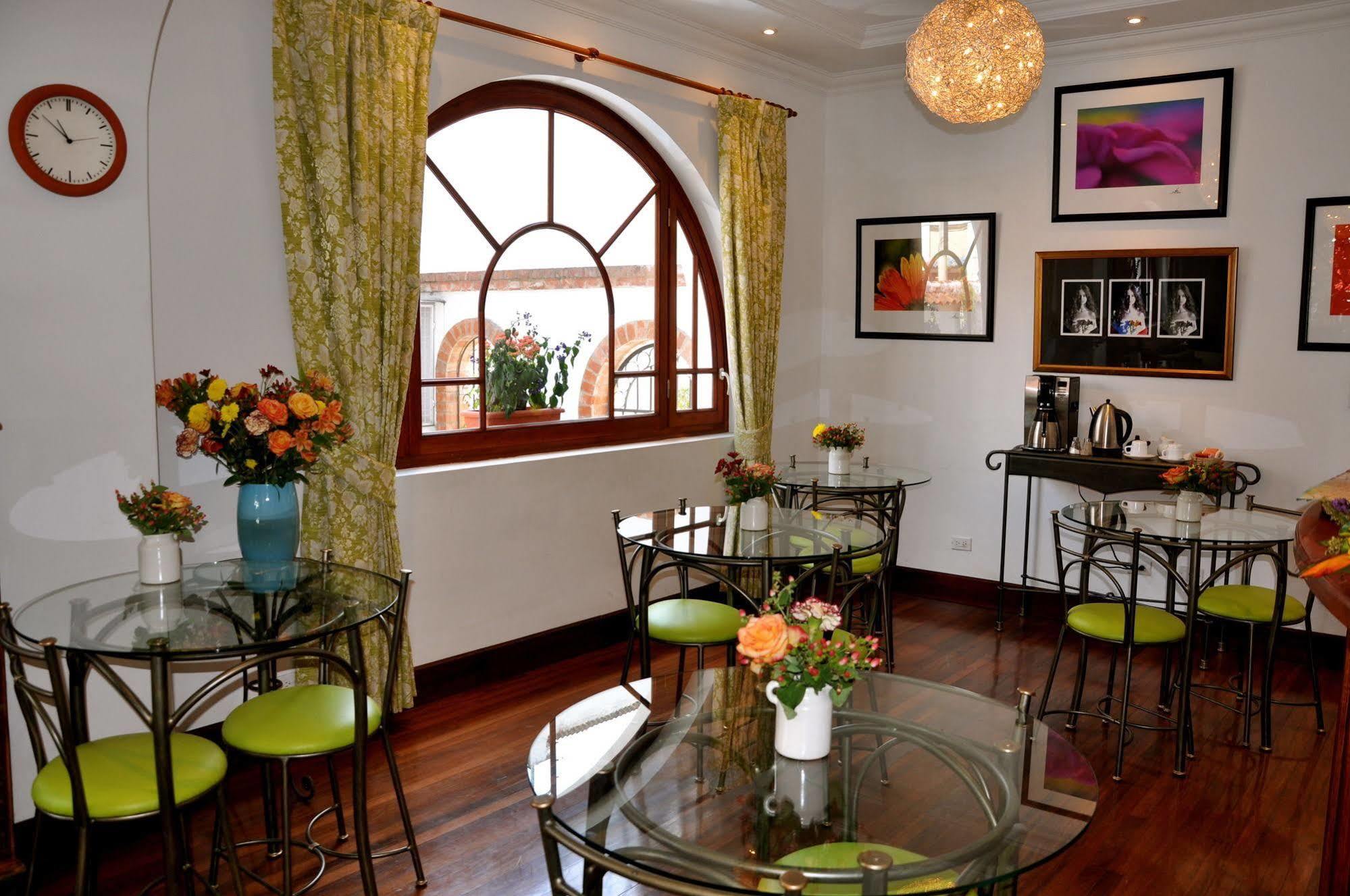 Boutique Hotel Casa Foch Quito Extérieur photo