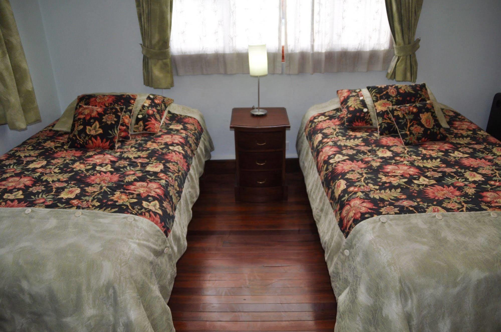 Boutique Hotel Casa Foch Quito Extérieur photo
